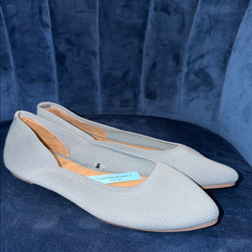 Cynthia Rowley Pale Gray Blue Pointed-Toe Knit Flats Size 9 - Picture 1 of 7